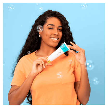 Artistry Studio™ Glow Boss Cleanser + Exfoliator